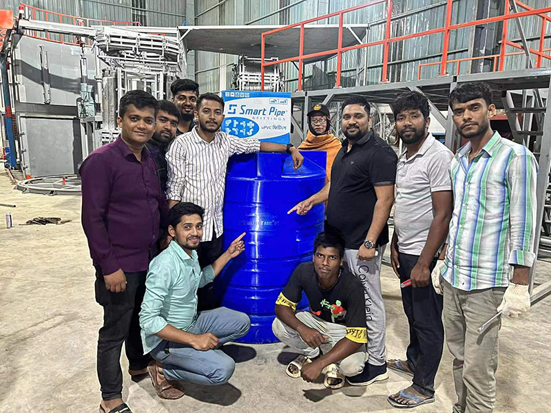 孟加拉工廠合影留念